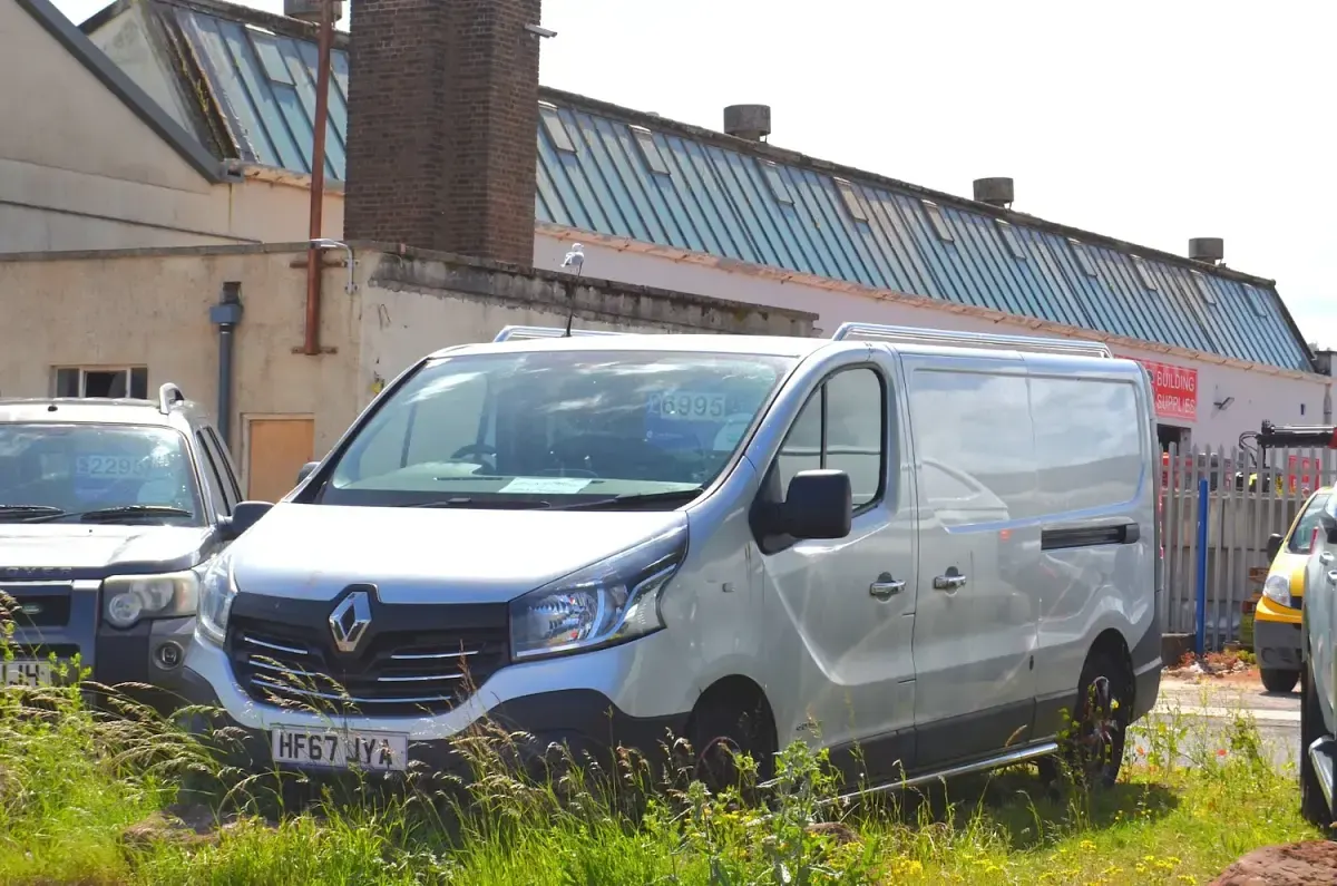 Used Renault Trafic Business 2017 Silver MPV