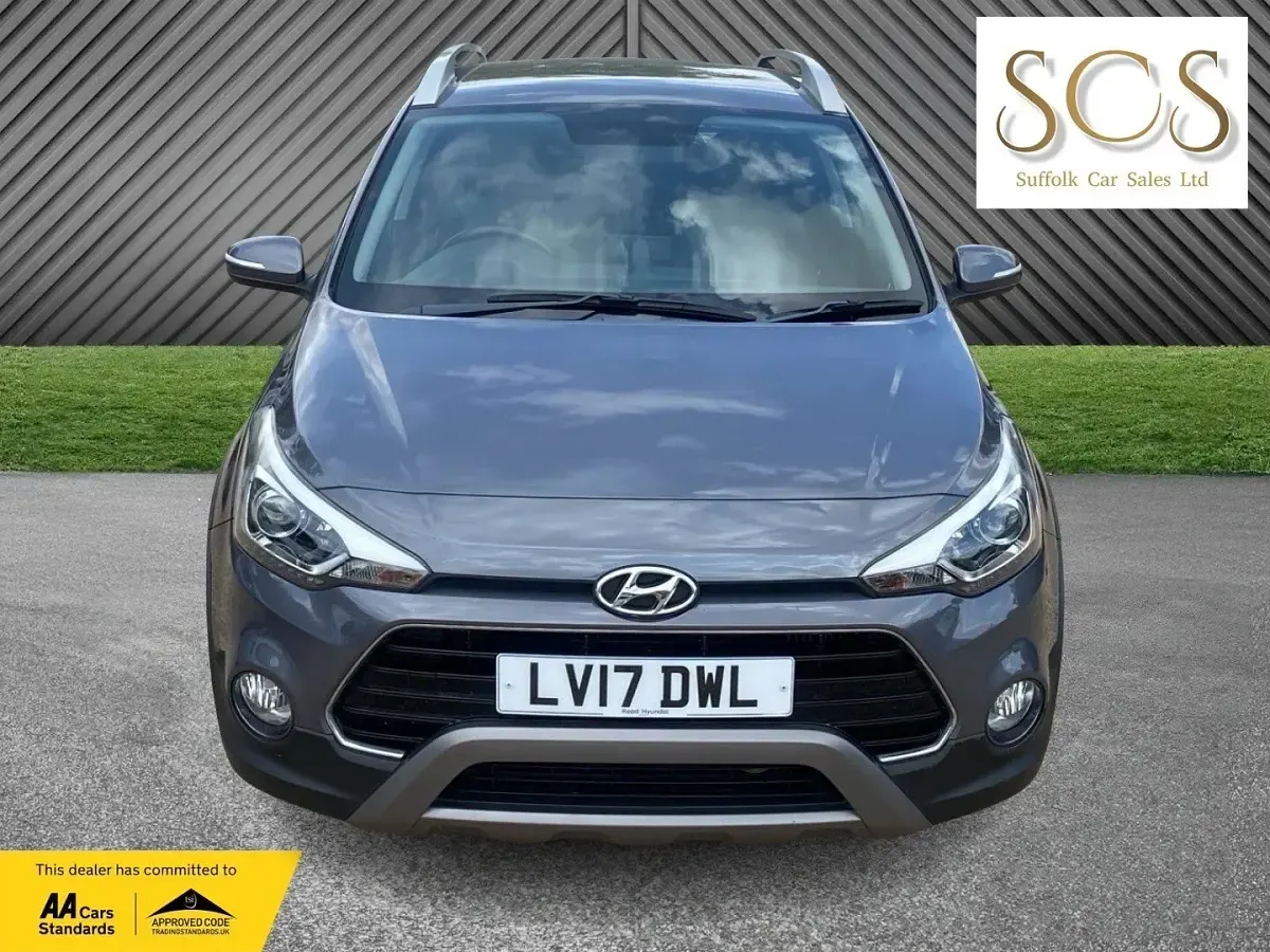 Used Hyundai i20 Active 100 HP (73 kW) 2017 Grey Hatchback