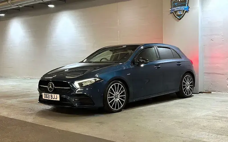 Used Mercedes A200 Exclusive 150 HP (110 kW) 2020 Blue Hatchback