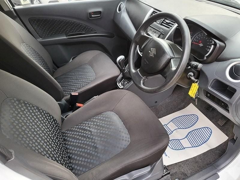 Used Suzuki Celerio SZ4 68 HP (50 kW) 2015 White Hatchback