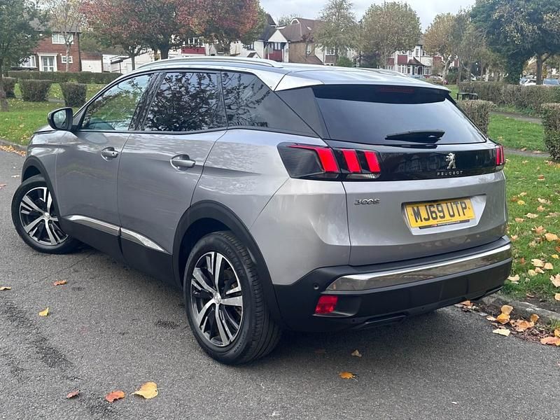 Used Peugeot 3008 Allure 130 HP (95 kW) 2019 Grey Hatchback