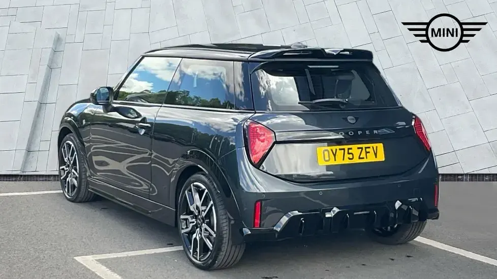 Used Mini Cooper Hatch 113 kW (154 HP) 2025 Grey Hatchback