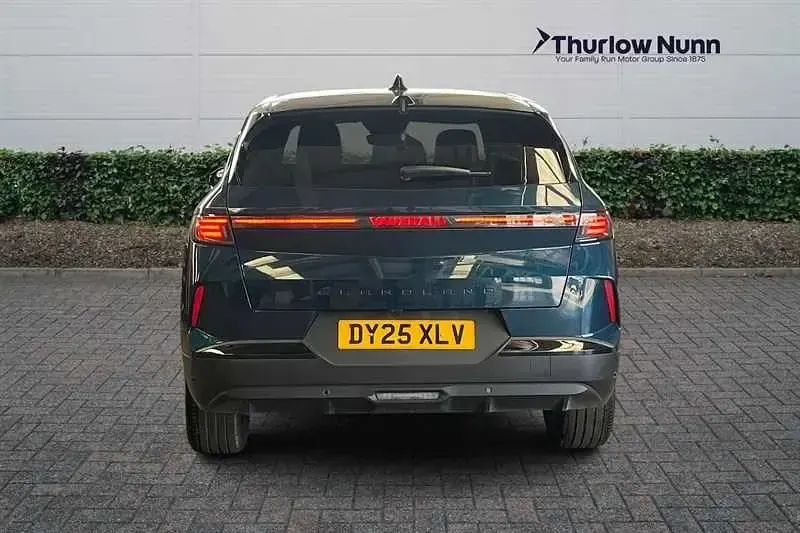 Used Vauxhall Grandland X Ultimate 136 HP (100 kW) 2025 Blue SUV