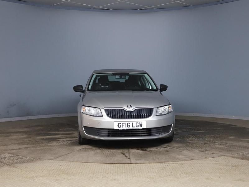 Used Skoda Octavia 2016 Beige Hatchback