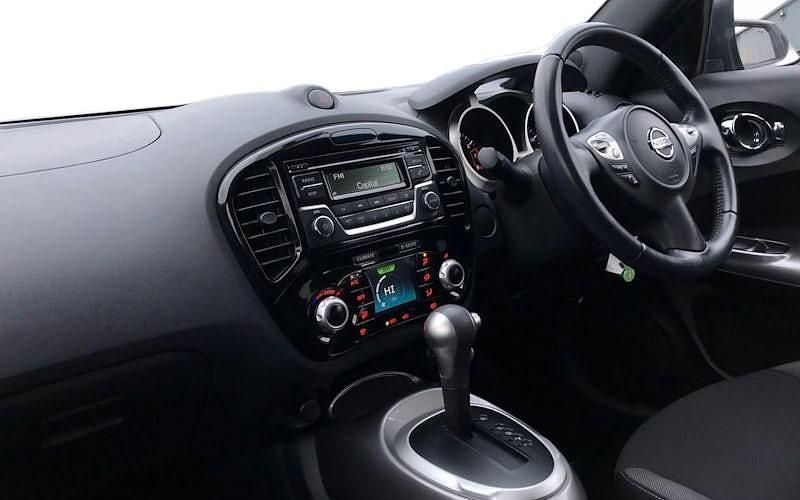 Used Nissan Juke Acenta 113 HP (83 kW) 2019 Grey SUV