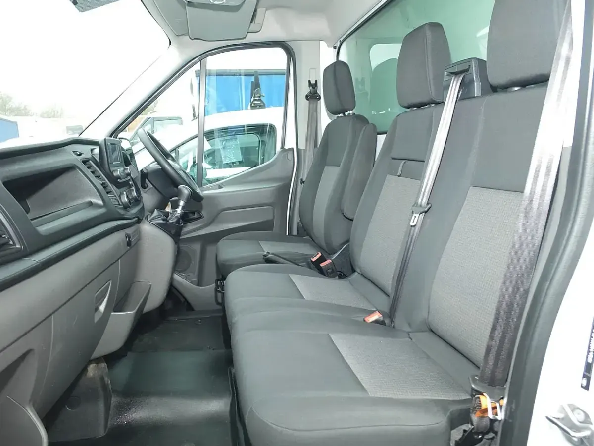 Used Ford Transit 130 HP (95 kW) 2022 White Van