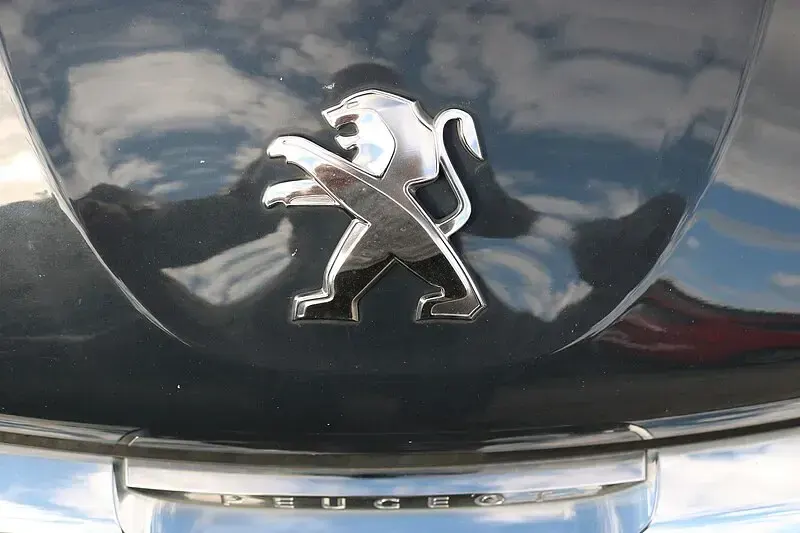 Used Peugeot 208 Active 100 HP (73 kW) 2019 Grey Hatchback