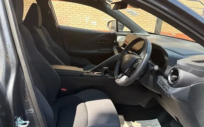 Used Toyota C-HR Design 140 HP (102 kW) 2025 Grey SUV