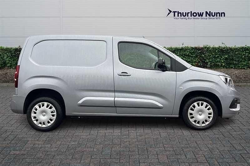 Used Vauxhall Combo 100 HP (73 kW) 2023 Grey MPV