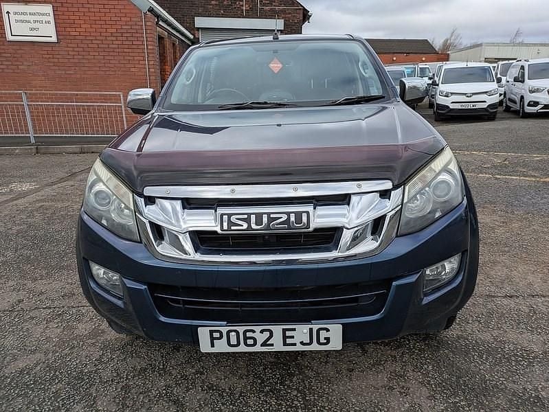 Used Isuzu D-Max 136 HP (100 kW) 2012 Blue Pickup