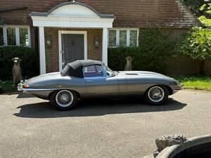 Used Jaguar E-Type 269 HP (197 kW) 1965 Grey Cabriolet