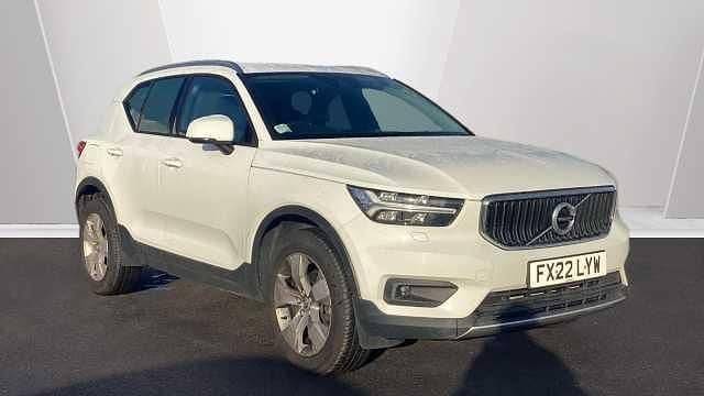 Used 2022 Volvo XC40 Momentum SUV | £19,495 (Fair price) - Image 1/3