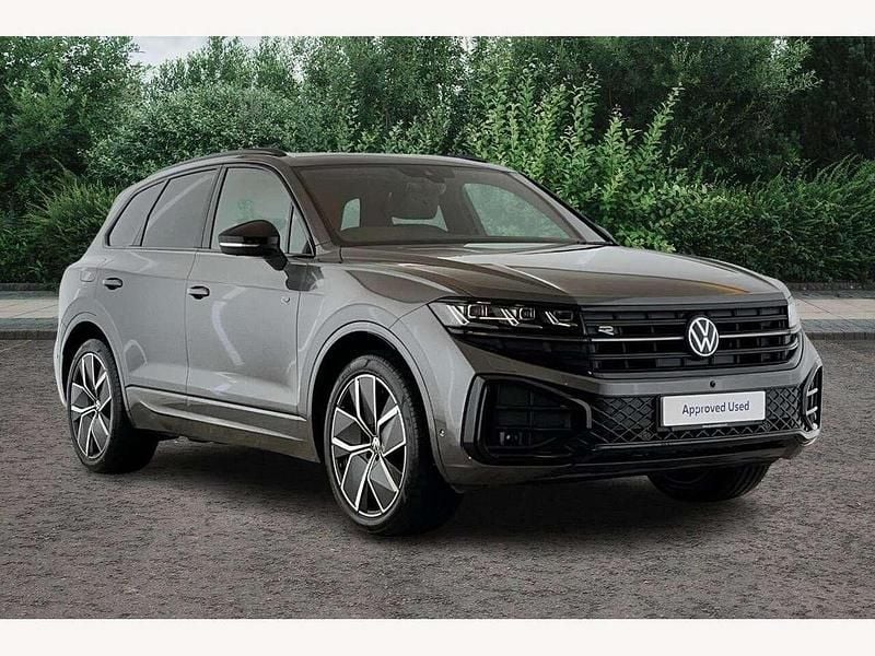 Silicon grey Used 2025 VW Touareg Black Edition SUV | £53,990 (A bit pricey) - Image 1/4