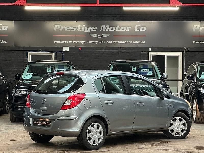 Second-hand Vauxhall Corsa 80 CP (58 kW) 2012 Argintiu Hatchback