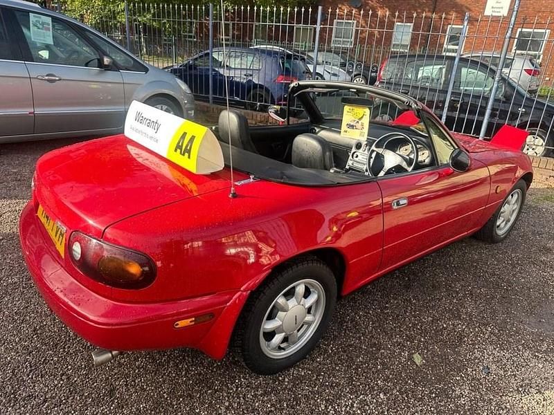 Used Mazda MX5 114 HP (83 kW) 1990 Red Cabriolet