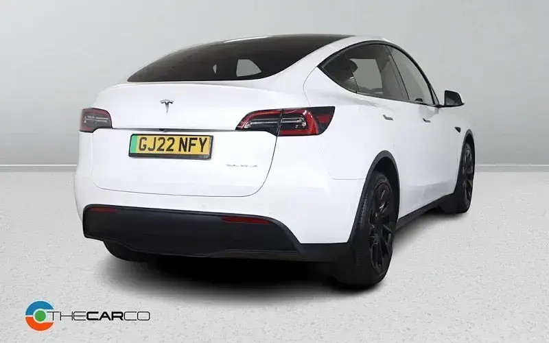 Used Tesla Model Y Long Range AWD 378 kW (514 HP) 2022 White SUV