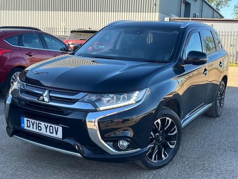 Used Mitsubishi Outlander P-HEV 2016 Black Estate