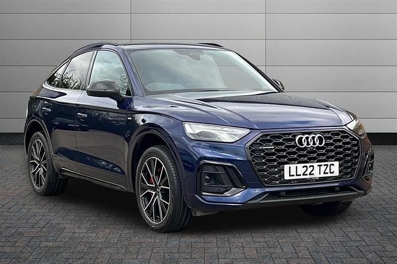 Used Audi Q5 Advanced 265 HP (194 kW) 2022 Navarra blue SUV
