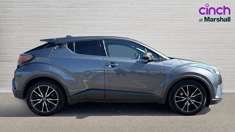 Used Toyota C-HR 122 HP (89 kW) 2019 Grey SUV