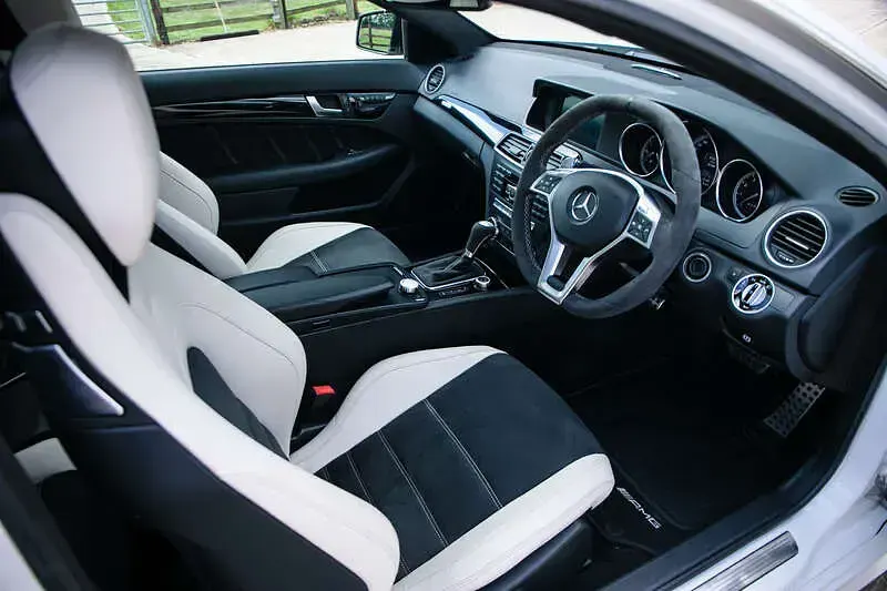 Used Mercedes C63 AMG Edition 507 HP (372 kW) 2013 White Coupe