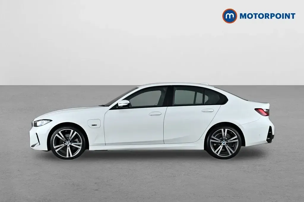 Used BMW 330e M Sport 292 HP (214 kW) 2024 White Sedan