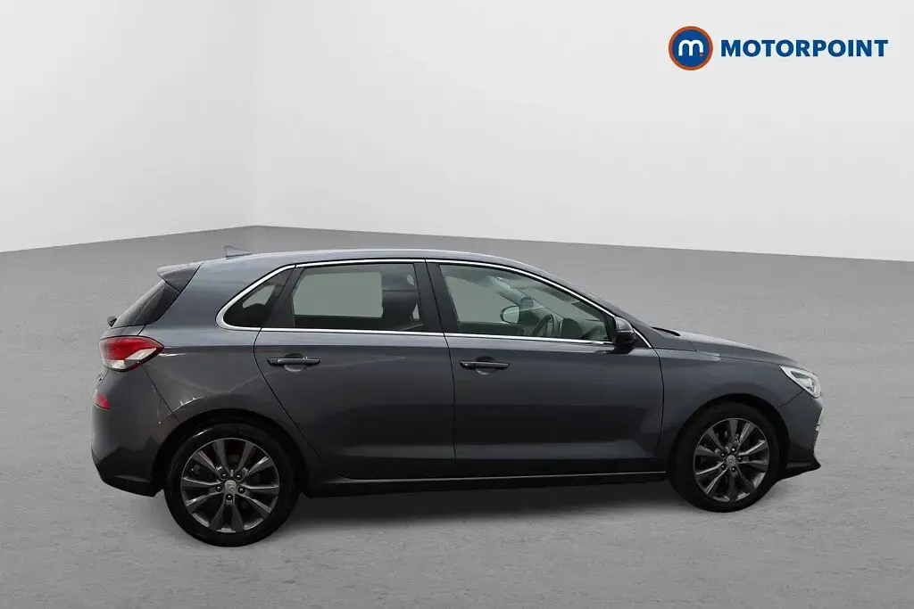 Used Hyundai i30 Premium 140 HP (102 kW) 2019 Hatchback