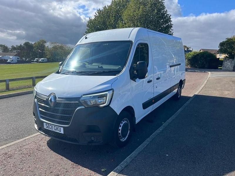White Used 2021 Renault Master Business Van | £12,995 (Fair price) - Image 1/4