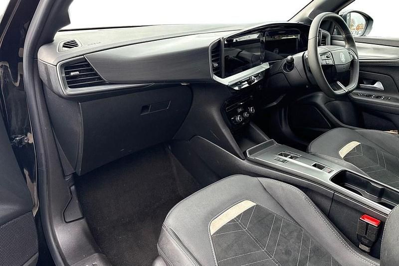 Used Vauxhall Mokka Ultimate 130 HP (95 kW) 2025 Black SUV