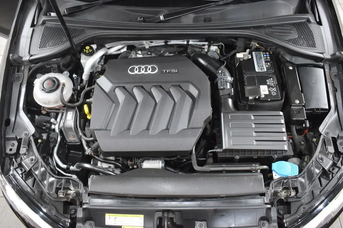 Used Audi A3 Sportback Sport 190 HP (139 kW) 2018 Black Hatchback