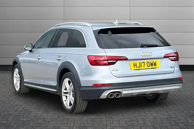 Usado Audi A4 Allroad Sport 190 HP (139 kW) 2017 Prateado Carrinha