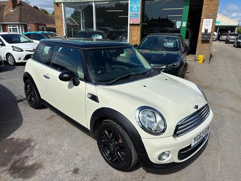 Usado Mini Cooper Hatch 2013 Blanco Utilitario