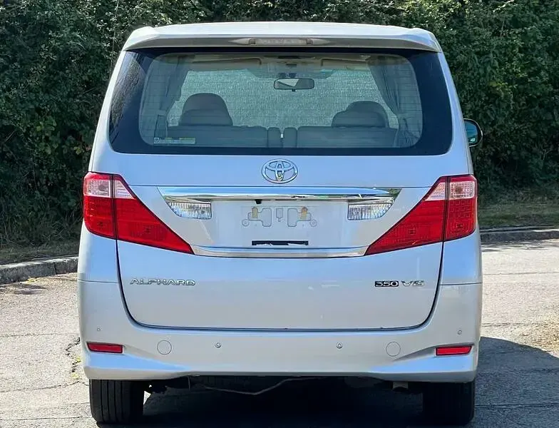 Used Toyota Alphard 2008 Classic silver MPV