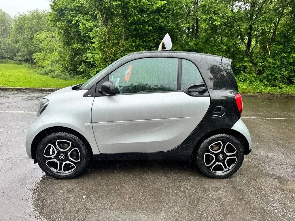 Used Smart ForTwo Coupé Premium 71 HP (52 kW) 2015 Black Coupe