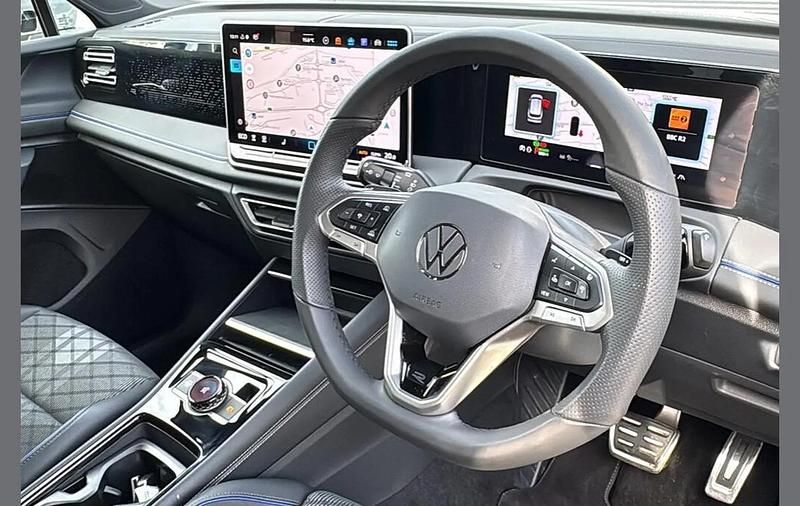 Used VW Tiguan R-line 272 HP (200 kW) 2025 Silver SUV