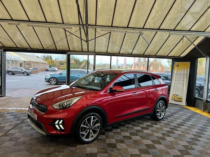Used Kia Niro 141 HP (103 kW) 2020 Red SUV