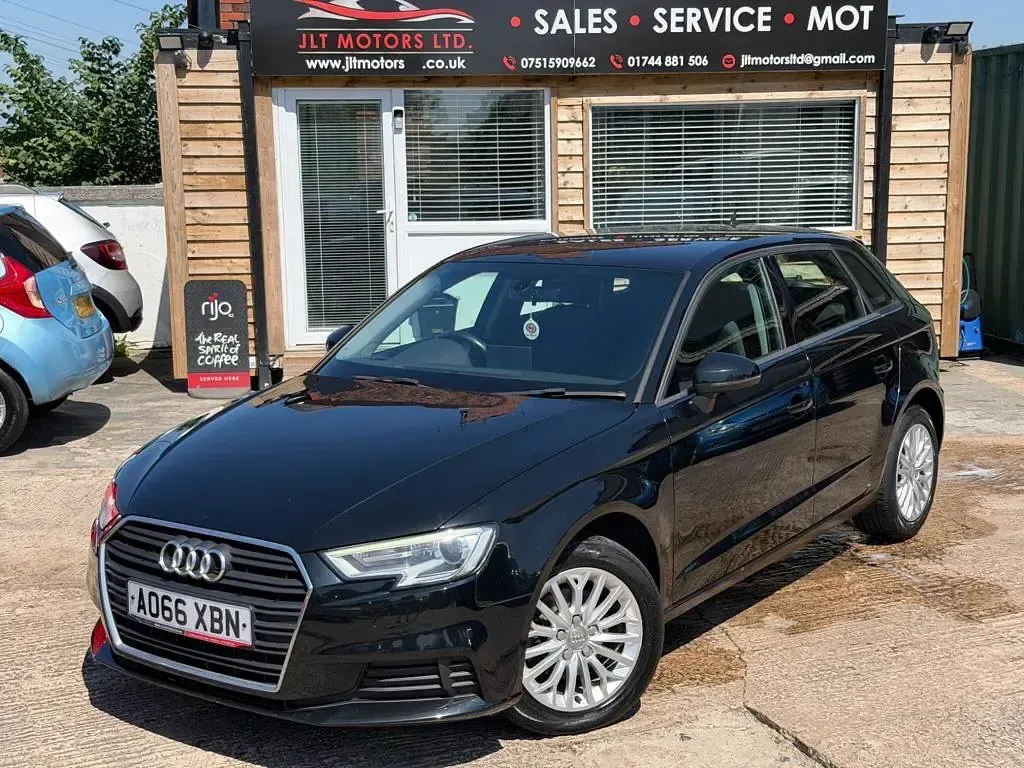 Used Audi A3 Sportback Design 110 HP (80 kW) 2016 Black Hatchback