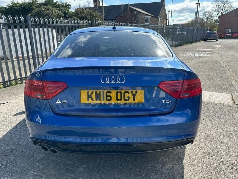 Used Audi A5 Black Edition 190 HP (139 kW) 2016 Blue Coupe