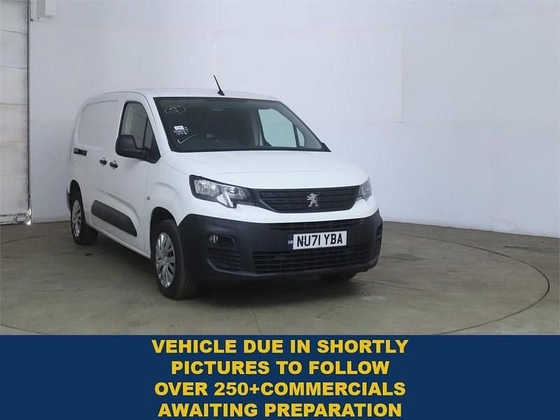 Used Peugeot Partner Premium 2021 White MPV