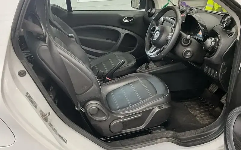 Used Smart ForTwo Coupé Prime Exclusive 60 kW (82 HP) 2020 White Hatchback