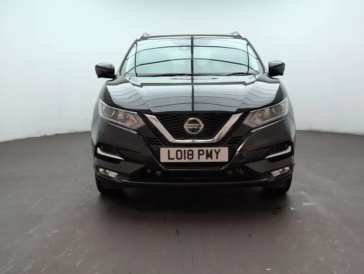 Used Nissan Qashqai N-Connecta 115 HP (84 kW) 2018 Black SUV