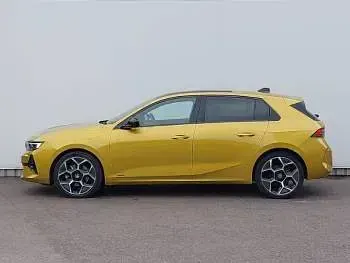 Used Vauxhall Astra Ultimate 2023 Yellow/black Hatchback