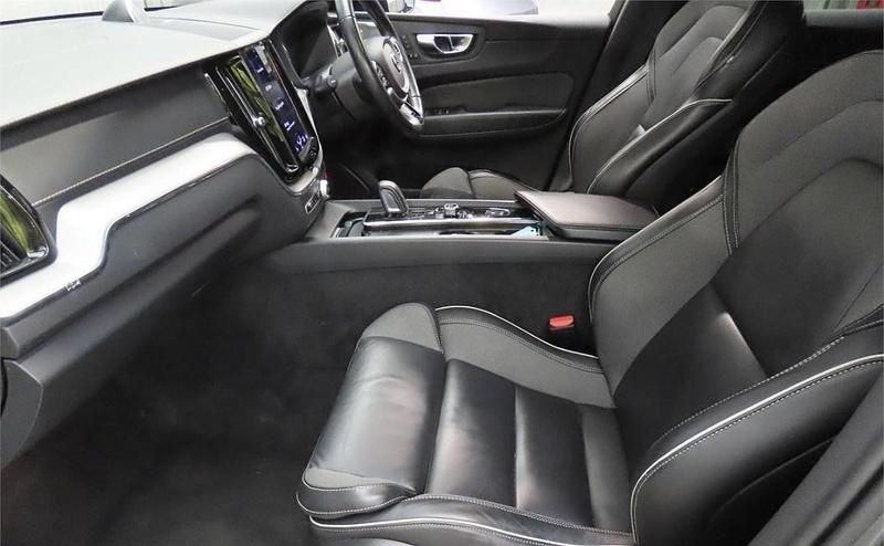 Used Volvo XC60 R-Design Pro 2021 Grey SUV