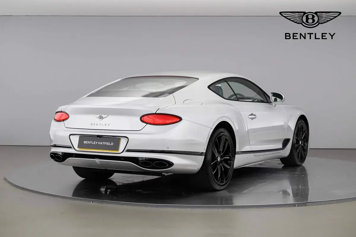 Used Bentley Continental 550 HP (404 kW) 2022 Moonbeam Coupe