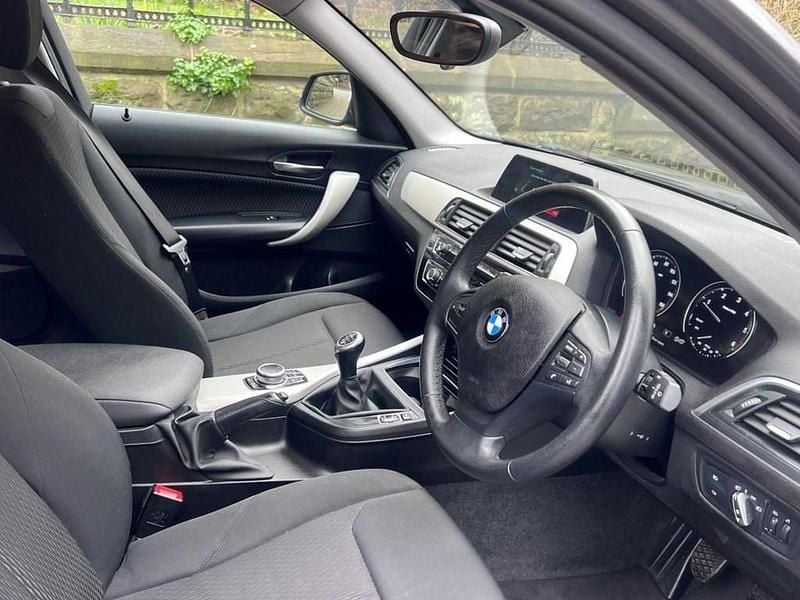 Used BMW 118 150 HP (110 kW) 2018 Grey Hatchback
