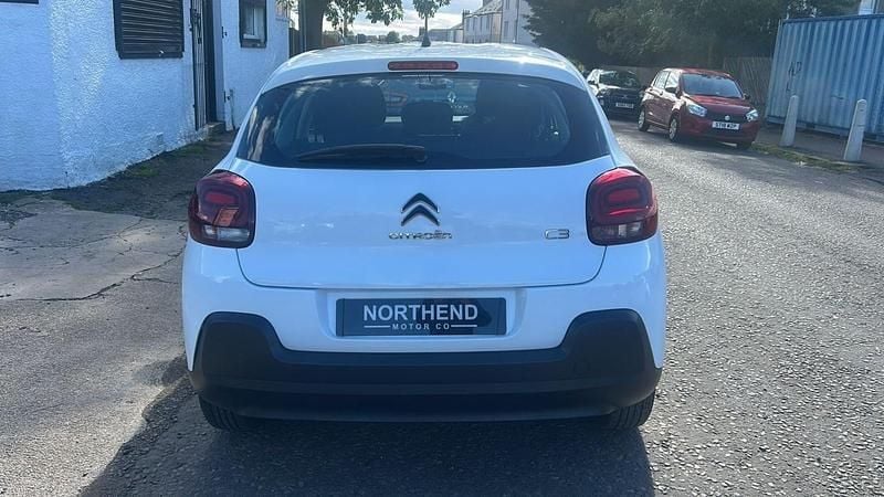 Usado Citroën C3 PureTech 110 CV (80 kW) 2017 Blanco Utilitario