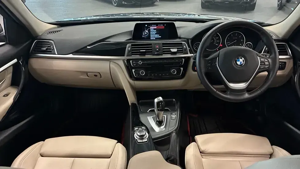 Used BMW 320 Sport Line 187 HP (137 kW) 2016 Blue Estate