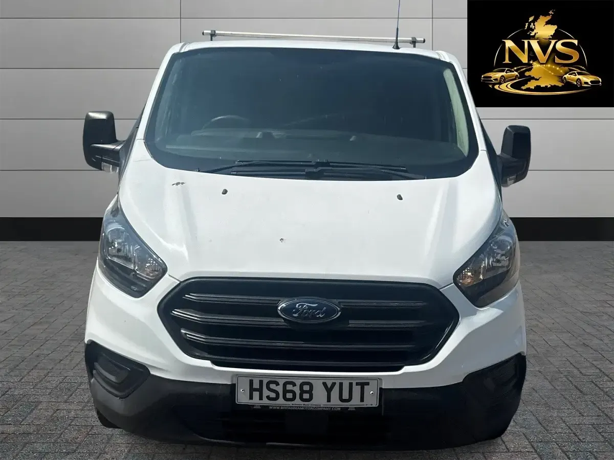 Used Ford Transit Custom 105 HP (77 kW) 2019 White Van