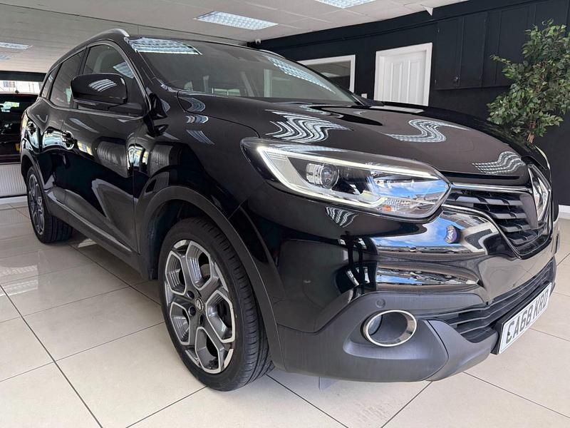 Black Used 2018 Renault Kadjar Dynamique SUV | £7,295 (Super price) - Image 1/4