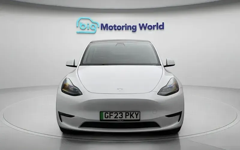 Used Tesla Model Y Long Range AWD 286 kW (389 HP) 2025 SUV