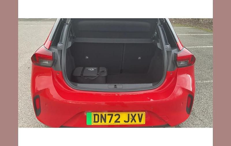 Used Vauxhall Corsa-e Edition 100 kW (136 HP) 2022 Red Hatchback